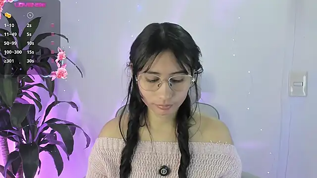 NayeCloud online show from 04-07-26, 03:19