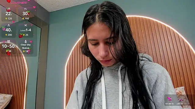 NayeCloud online show from 10-29-25, 03:27