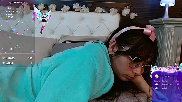 NayeCloud online show from 03-20-25, 06:52