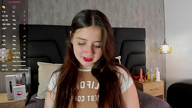 Snapshot of Sabrina_Lennox chatting on 03-14-25, 07:34 Sabrina Lennox online show from 03-14-25, 07:34