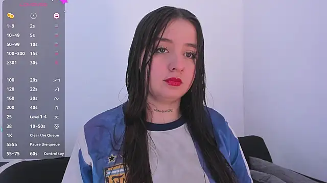 Snapshot of Sabrina_Lennox chatting on 06-18-26, 06:13 Sabrina Lennox online show from 06-18-26, 06:13