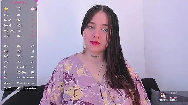 Snapshot of Sabrina_Lennox chatting on 06-17-26, 06:29 Sabrina Lennox online show from 06-17-26, 06:29