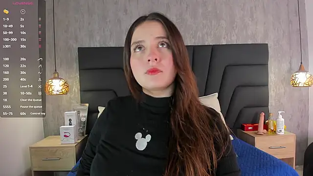 Snapshot of Sabrina_Lennox chatting on 03-19-25, 09:27 Sabrina Lennox online show from 03-19-25, 09:27