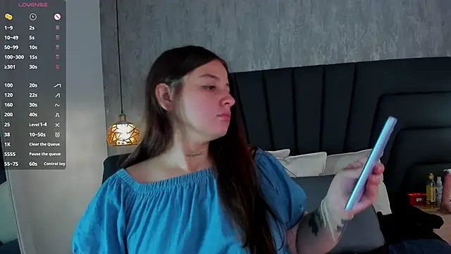 Snapshot of Sabrina_Lennox chatting on 03-21-25, 07:35 Sabrina Lennox online show from 03-21-25, 07:35