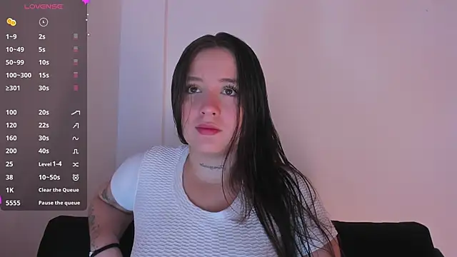 Snapshot of Sabrina_Lennox chatting on 09-29-25, 12:11 Sabrina Lennox online show from 09-29-25, 12:11