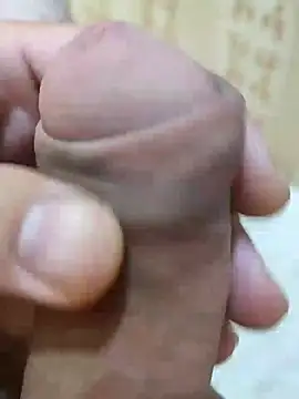 Snapshot of carvalhesco chatting on 02-15-26, 02:45 carvalhesco online show from 02-15-26, 02:45