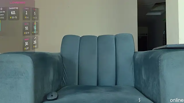 Snapshot of fiorellaselfsuck chatting on 10-21-25, 02:11 fiorellaselfsuck online show from 10-21-25, 02:11