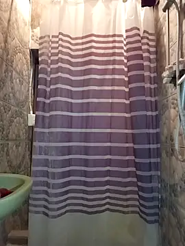 SisDee1 online show from 01-06-26, 07:40