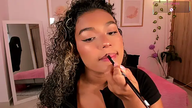 aleja montiel   online show from 03-28-26, 01:23