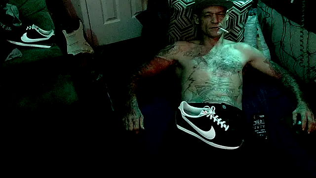 TheOneYouLove69 online show from 02-10-26, 03:55