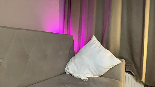 weshycouple online show from 04-05-26, 03:02