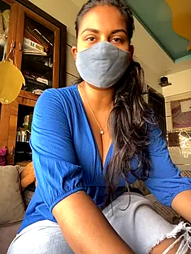 Snapshot of HaaniKaur chatting on 11-01-25, 07:24 HaaniKaur online show from 11-01-25, 07:24