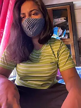 Snapshot of HaaniKaur chatting on 12-03-25, 07:52 HaaniKaur online show from 12-03-25, 07:52