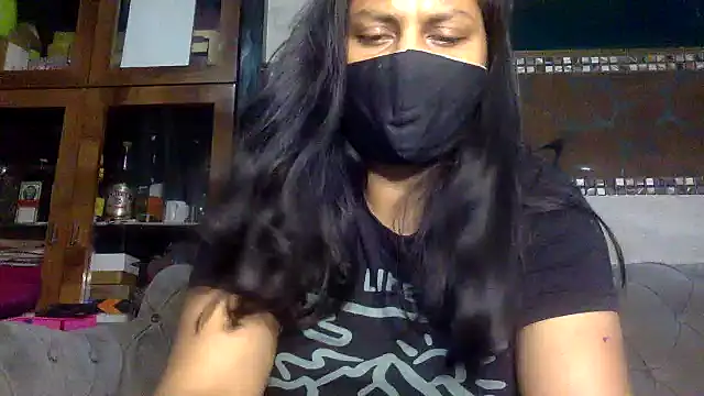 Snapshot of HaaniKaur chatting on 01-05-26, 05:49 HaaniKaur online show from 01-05-26, 05:49