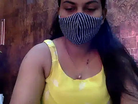 Snapshot of HaaniKaur chatting on 03-13-25, 06:58 HaaniKaur online show from 03-13-25, 06:58