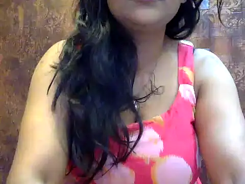 Snapshot of HaaniKaur chatting on 03-08-25, 07:49 HaaniKaur online show from 03-08-25, 07:49