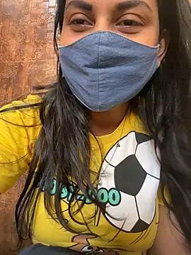 Snapshot of HaaniKaur chatting on 01-04-25, 07:55 HaaniKaur online show from 01-04-25, 07:55