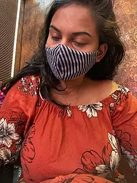 Snapshot of HaaniKaur chatting on 03-03-25, 07:35 HaaniKaur online show from 03-03-25, 07:35