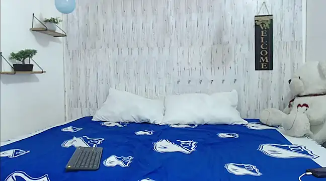 Snapshot of tommycash_777 chatting on 03-14-25, 04:32 tommycash 777 online show from 03-14-25, 04:32