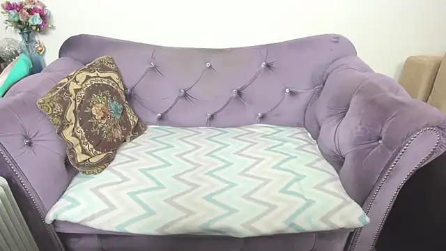 fashiona online show from 11-18-25, 09:56