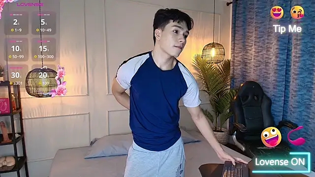 Snapshot of luandy chatting on 05-26-26, 12:14 luandy online show from 05-26-26, 12:14