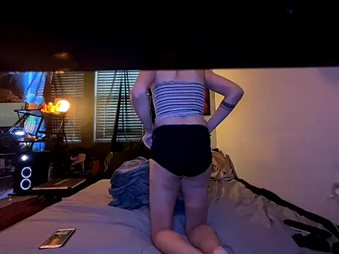 Gothbabbi online show from 10-19-25, 10:34