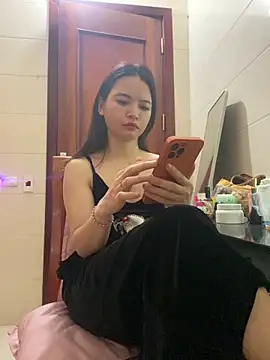 LiLi-Kirix99 online show from 05-28-26, 07:20