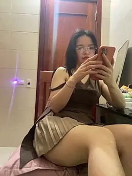 LiLi-Kirix99 online show from 05-27-26, 07:10
