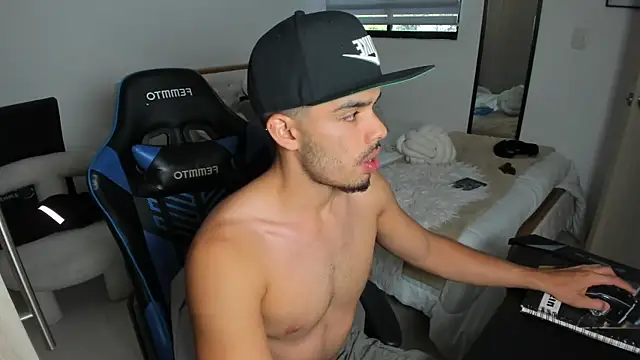 mateoleonee online show from 10-14-25, 09:15