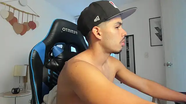 mateoleonee online show from 09-18-25, 06:11