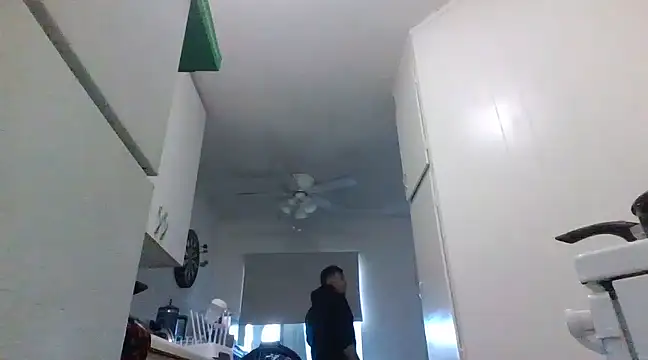 Snapshot of Antoniothedon chatting on 03-20-25, 03:04 Antoniothedon online show from 03-20-25, 03:04