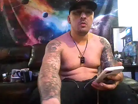 Snapshot of Antoniothedon chatting on 01-09-26, 01:23 Antoniothedon online show from 01-09-26, 01:23