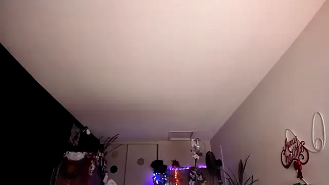 leatherz69 online show from 12-28-24, 06:18