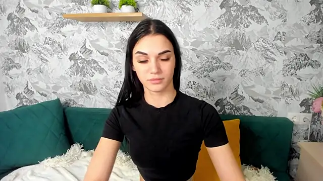 Hellen Moore online show from 03-06-25, 12:43