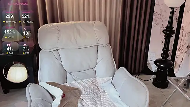 Yaikun0-0 online show from 10-09-25, 04:24