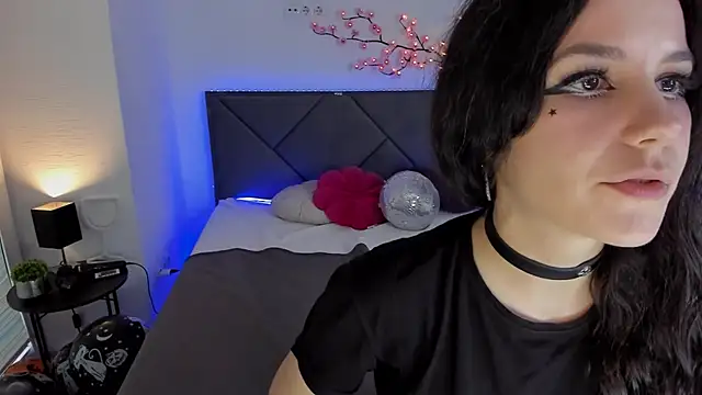 CassieEvans online show from 11-07-25, 06:29