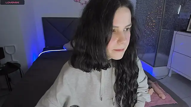 Snapshot of CassieEvans chatting on 04-16-26, 05:41 CassieEvans online show from 04-16-26, 05:41