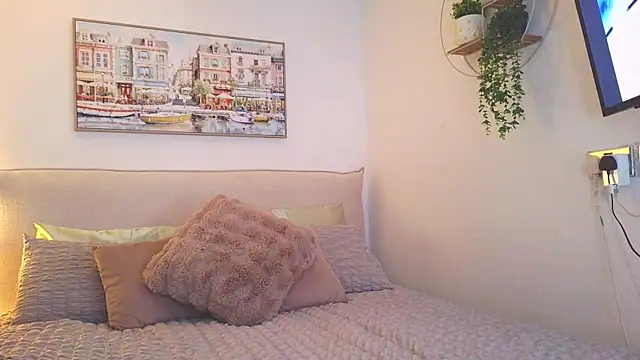 Daisy Brown01 online show from 06-17-26, 11:20