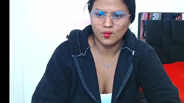 Snapshot of SweetAlmaa chatting on 02-26-25, 09:44 SweetAlmaa online show from 02-26-25, 09:44