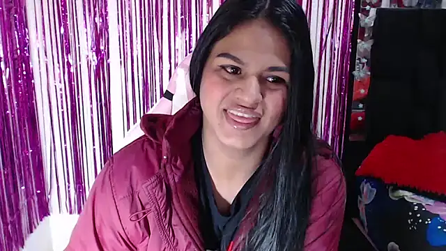 Snapshot of SweetAlmaa chatting on 05-22-26, 09:29 SweetAlmaa online show from 05-22-26, 09:29