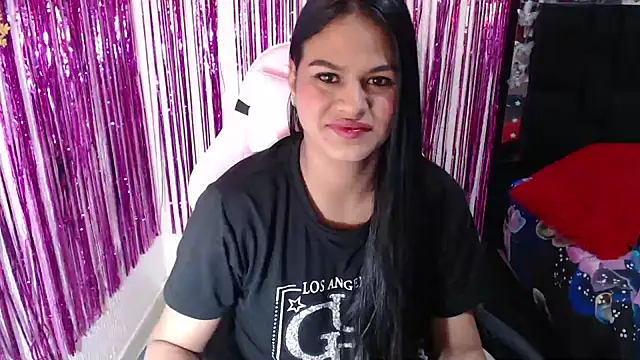 Snapshot of SweetAlmaa chatting on 05-28-26, 11:49 SweetAlmaa online show from 05-28-26, 11:49