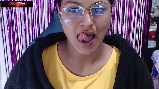 SweetAlmaa online show from 02-14-26, 11:32