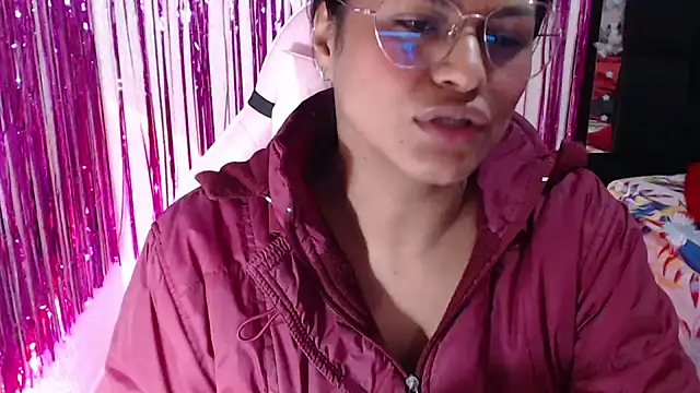 Snapshot of SweetAlmaa chatting on 05-04-26, 09:56 SweetAlmaa online show from 05-04-26, 09:56