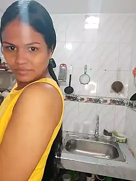 SweetAlmaa online show from 11-19-25, 04:40