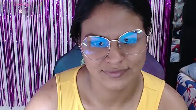 SweetAlmaa online show from 02-15-26, 01:54