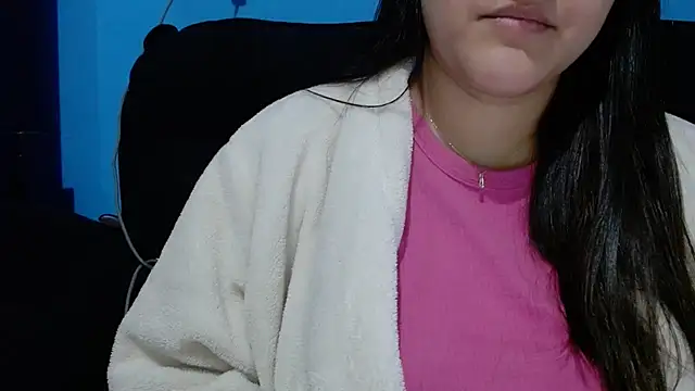 Snapshot of luckygirl111 chatting on 05-20-26, 01:52 luckygirl111 online show from 05-20-26, 01:52