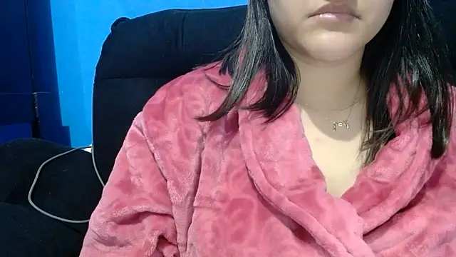 Snapshot of luckygirl111 chatting on 06-11-26, 01:08 luckygirl111 online show from 06-11-26, 01:08