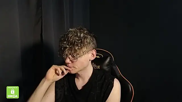 Snapshot of Keytaro chatting on 01-31-26, 08:18 Keytaro online show from 01-31-26, 08:18