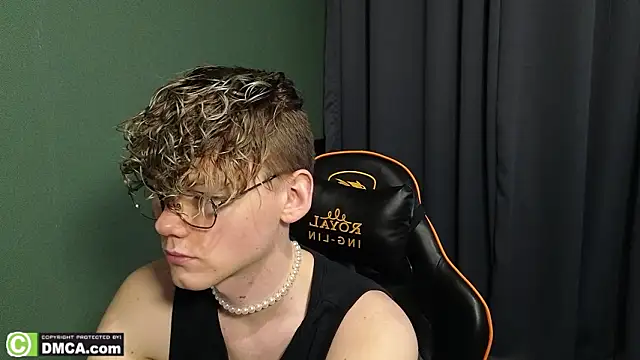 Snapshot of Keytaro chatting on 02-09-26, 07:06 Keytaro online show from 02-09-26, 07:06