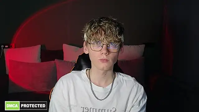 Keytaro online show from 04-05-26, 11:11